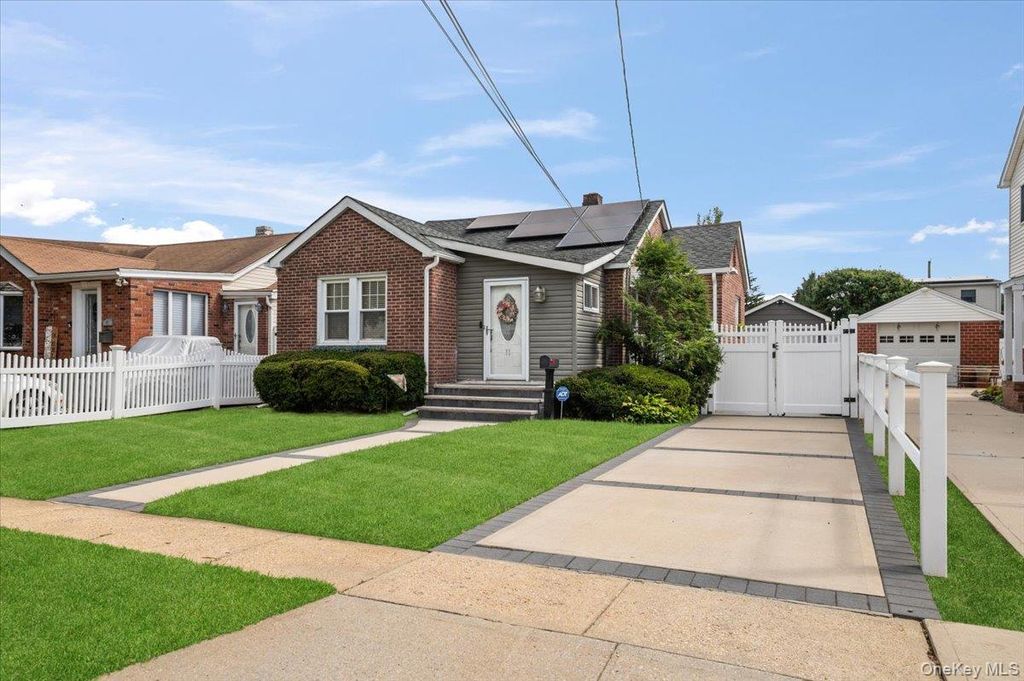 11 Belt Street, North Bellmore, NY 11710 — photo 2