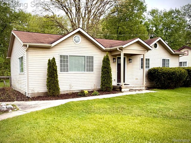 1673 Edwin Drive, Genoa Township, MI 48114