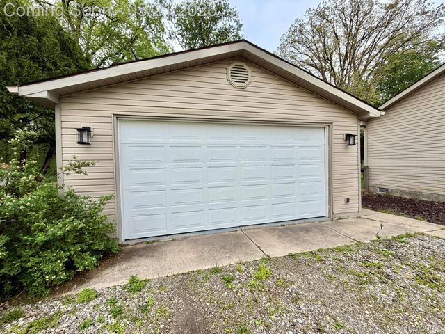 1673 Edwin Drive, Genoa Township, MI 48114