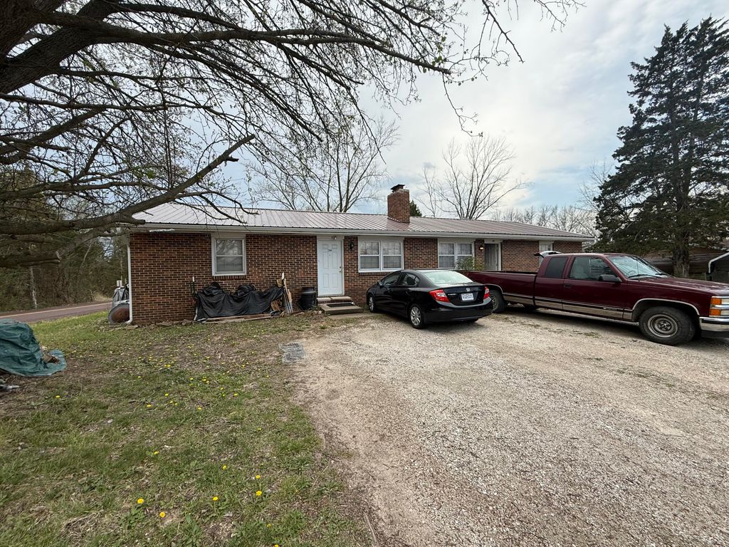 2364 E BEARFIELD SD A+B, Columbia, MO 65201