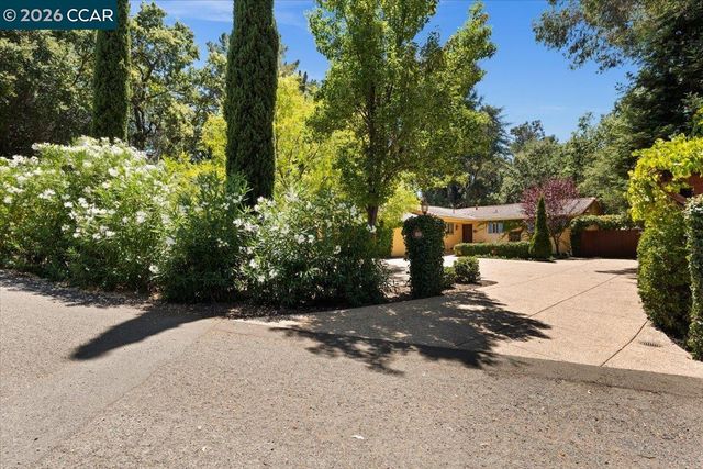 1555 Pleasant Hill Road, Lafayette, CA 94549