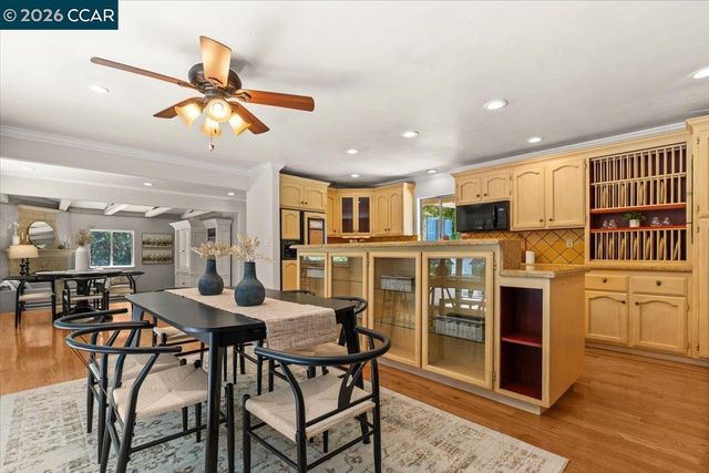 1555 Pleasant Hill Road, Lafayette, CA 94549