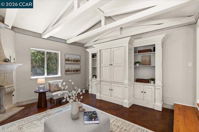 1555 Pleasant Hill Road, Lafayette, CA 94549