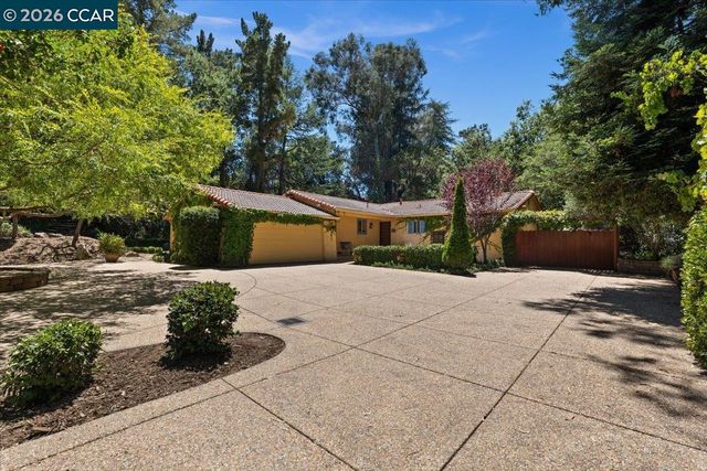 1555 Pleasant Hill Road, Lafayette, CA 94549