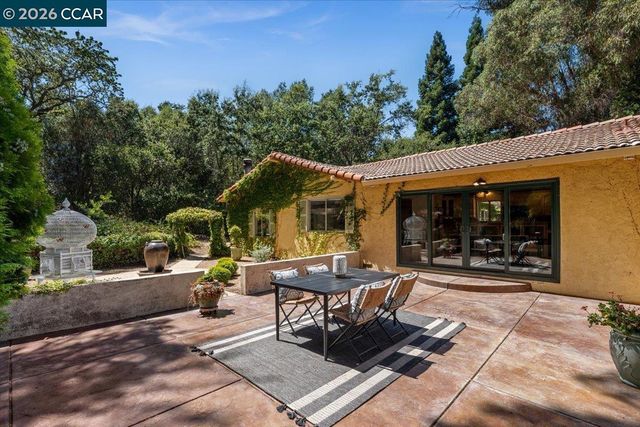 1555 Pleasant Hill Road, Lafayette, CA 94549