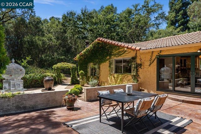 1555 Pleasant Hill Road, Lafayette, CA 94549