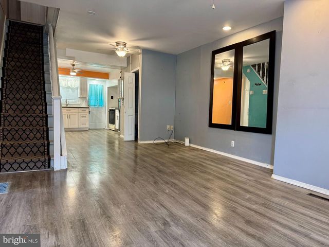 2523 S FRANKLIN ST, Philadelphia, PA 19148