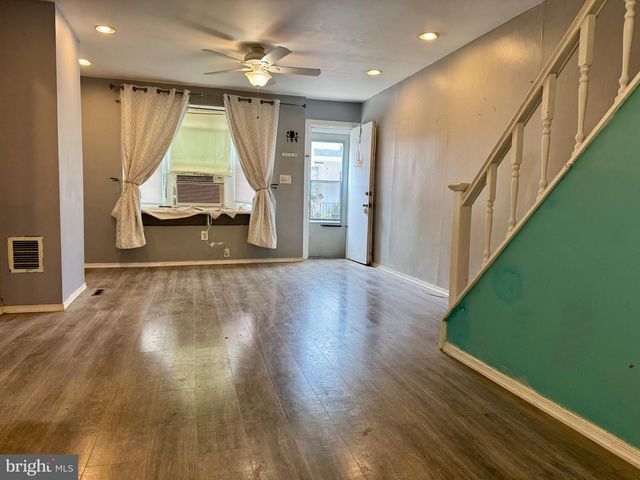 2523 S FRANKLIN ST, Philadelphia, PA 19148