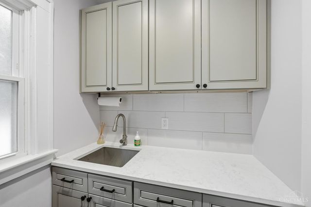 6116 Roe Street, Cincinnati, OH 45227