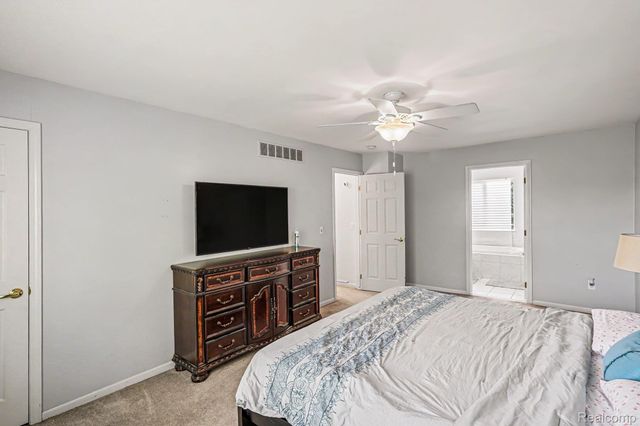 25932 Cobblers Lane, Lyon Charter Township, MI 48178