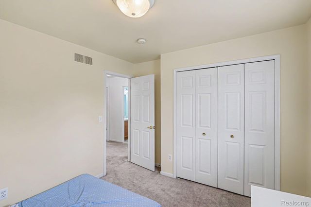 25932 Cobblers Lane, Lyon Charter Township, MI 48178