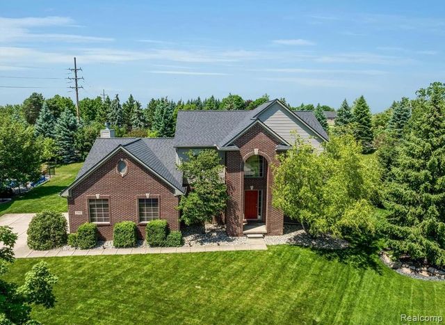 25932 Cobblers Lane, Lyon Charter Township, MI 48178