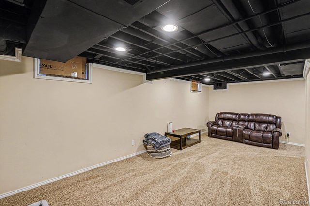 25932 Cobblers Lane, Lyon Charter Township, MI 48178