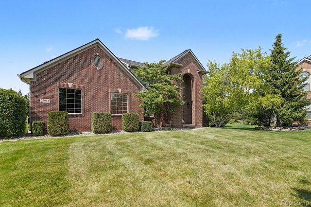 25932 Cobblers Lane, Lyon Charter Township, MI 48178