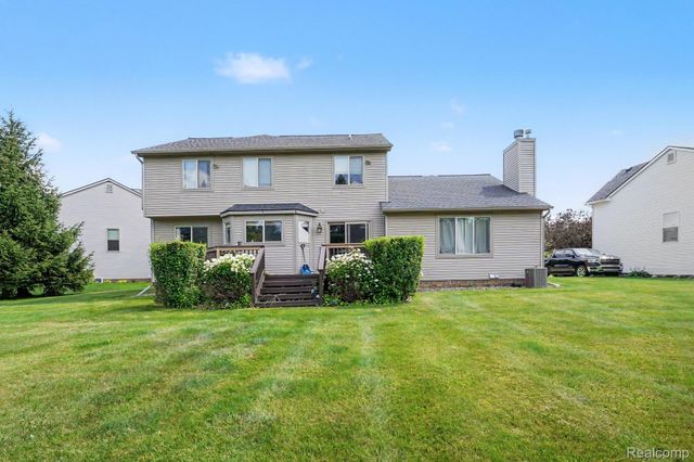 25932 Cobblers Lane, Lyon Charter Township, MI 48178