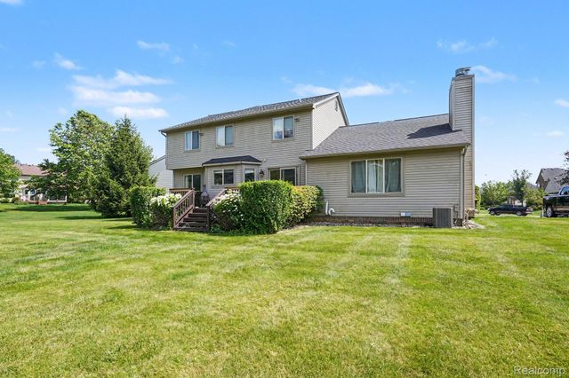 25932 Cobblers Lane, Lyon Charter Township, MI 48178