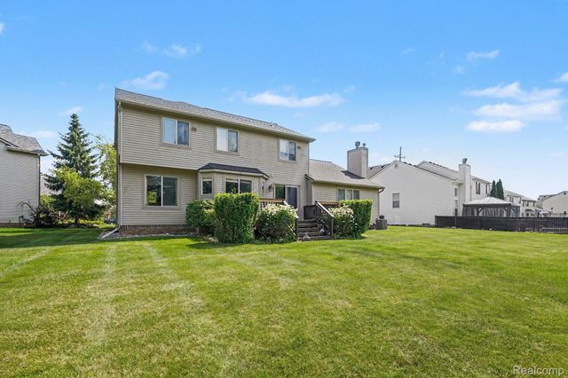 25932 Cobblers Lane, Lyon Charter Township, MI 48178