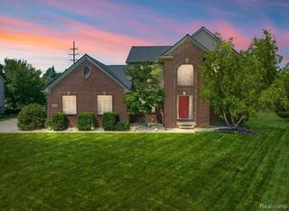 25932 Cobblers Lane, Lyon Charter Township, MI 48178