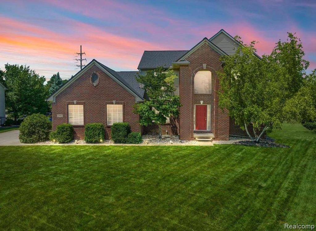 25932 Cobblers Lane, Lyon Charter Township, MI 48178