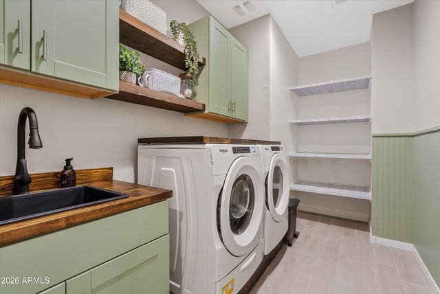 37046 N ANDRAVIDA Drive, San Tan Valley, AZ 85140