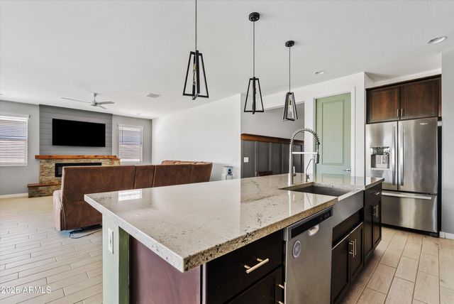 37046 N ANDRAVIDA Drive, San Tan Valley, AZ 85140