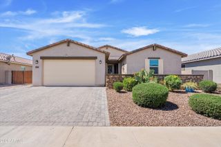 37046 N ANDRAVIDA Drive, San Tan Valley, AZ 85140
