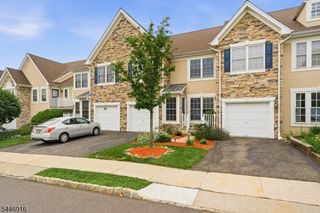 16 Magnolia Way, North Haledon Boro, NJ 07508