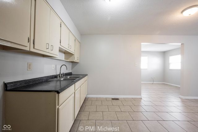 3202 Wellington Avenue, Indianapolis, IN 46226