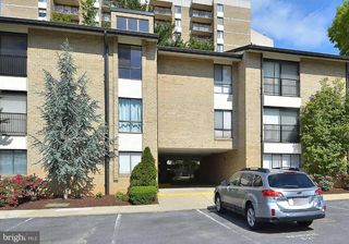 10 MONROE ST #10-302, Rockville, MD 20850