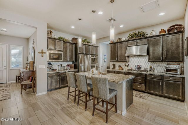 20516 W COLLEGE Drive, Buckeye, AZ 85396