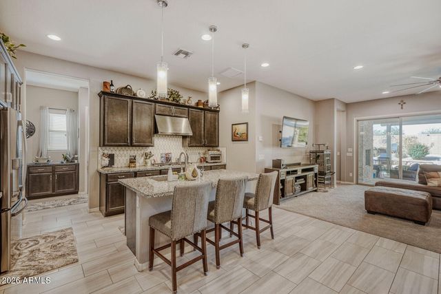 20516 W COLLEGE Drive, Buckeye, AZ 85396