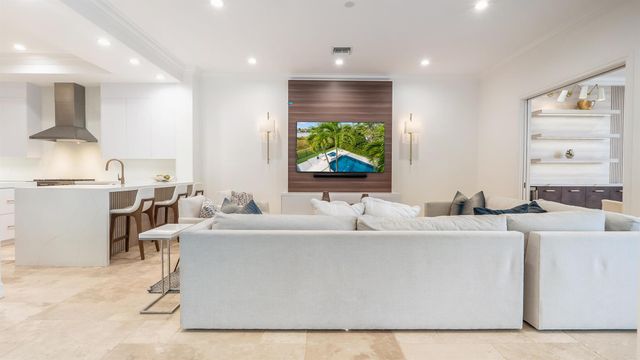 17703 Lomond Court, Boca Raton, FL 33496