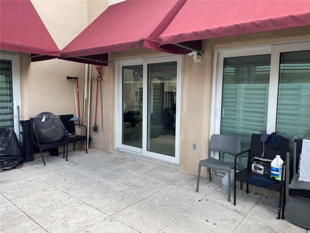 14356 SW 96th Ter, Miami, FL 33186
