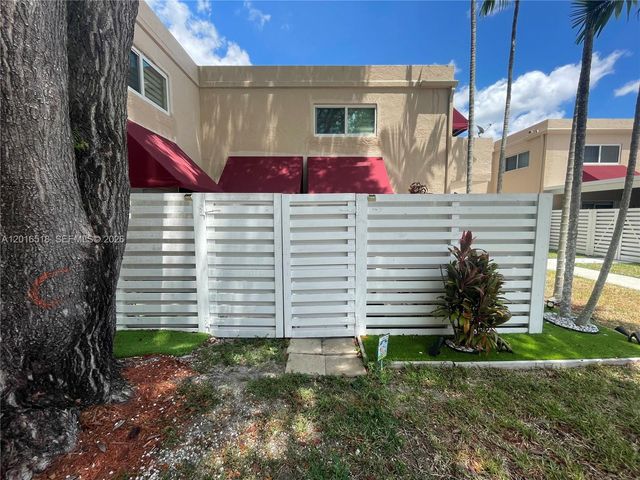 14356 SW 96th Ter, Miami, FL 33186