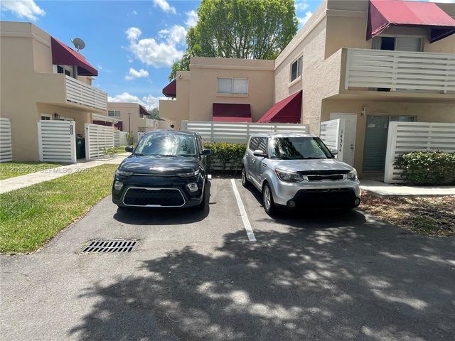14356 SW 96th Ter, Miami, FL 33186