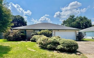 912 S 21st Street, Nederland, TX 77627