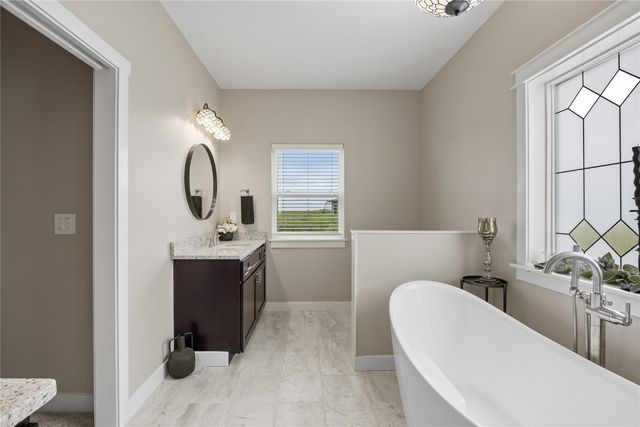 260 Howard Avenue NW, Swisher, IA 52338