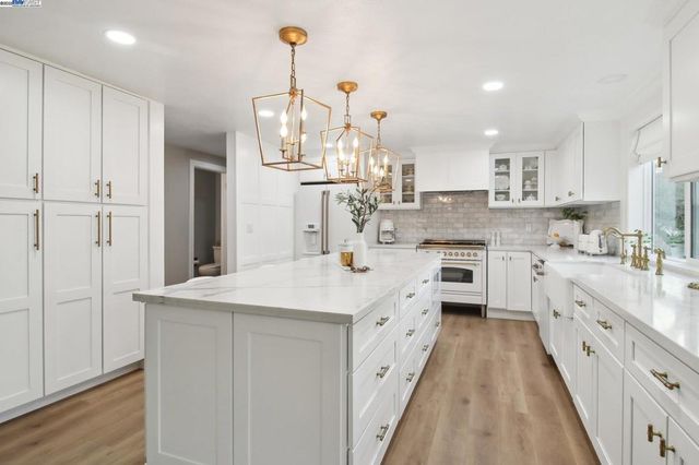 484 El Pintado Rd, Danville, CA 94526