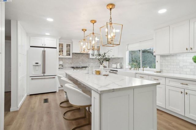 484 El Pintado Rd, Danville, CA 94526