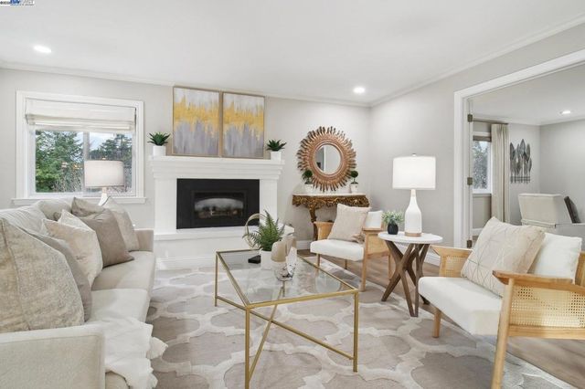 484 El Pintado Rd, Danville, CA 94526