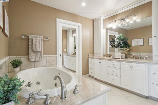 484 El Pintado Rd, Danville, CA 94526