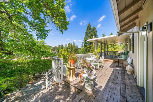 484 El Pintado Rd, Danville, CA 94526