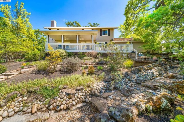 484 El Pintado Rd, Danville, CA 94526