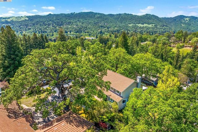 484 El Pintado Rd, Danville, CA 94526