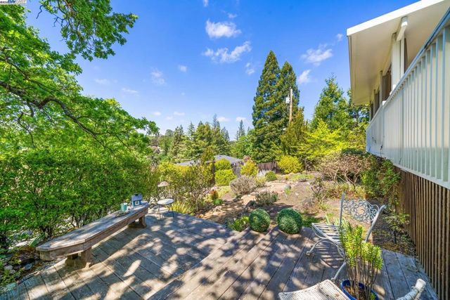 484 El Pintado Rd, Danville, CA 94526