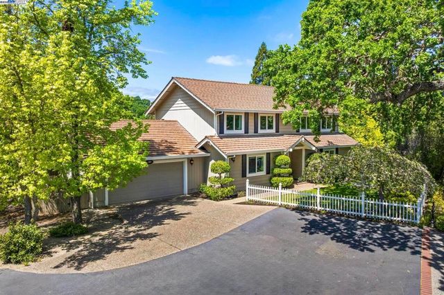 484 El Pintado Rd, Danville, CA 94526