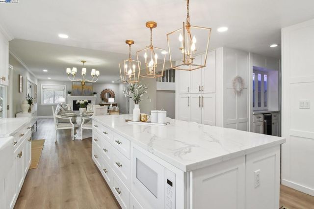 484 El Pintado Rd, Danville, CA 94526