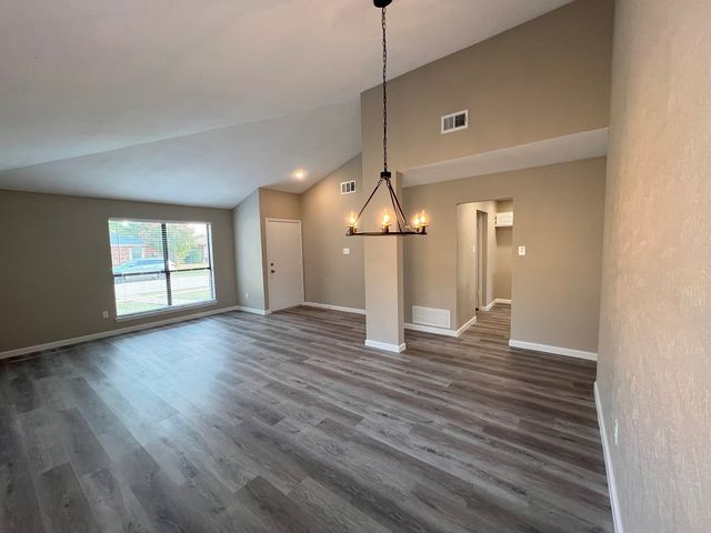 1741 Clarendon Drive, Lewisville, TX 75067