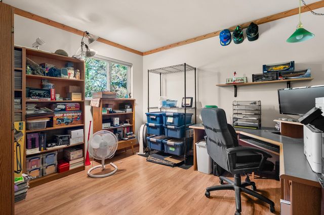 5943 S 6th Street, Kalamazoo, MI 49009