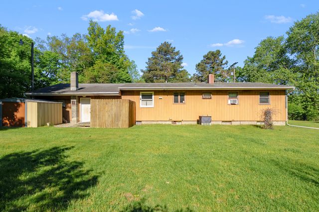 5943 S 6th Street, Kalamazoo, MI 49009
